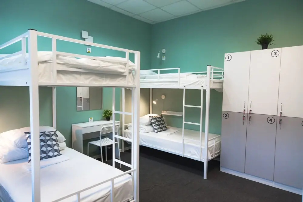 Кровать в общем номере в Just inn