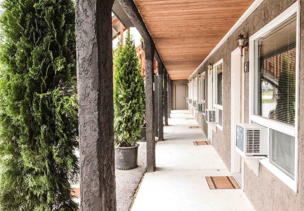 Crystal Springs Lodge