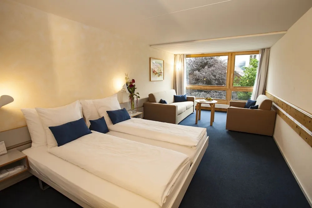 Hotel Kreuz Lenk - Chambres