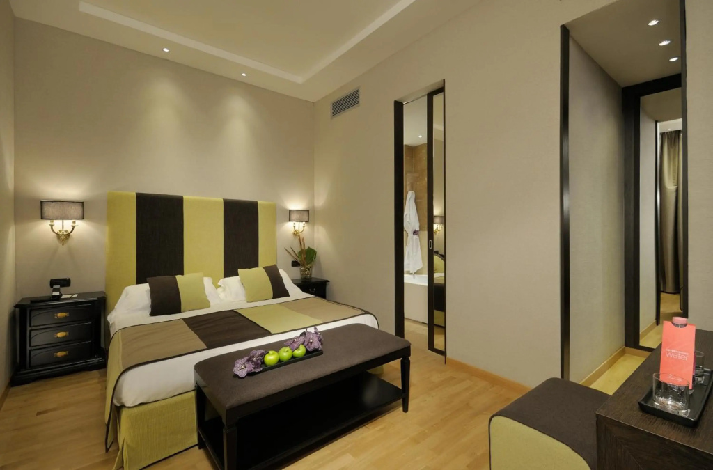 Hotel photo 12