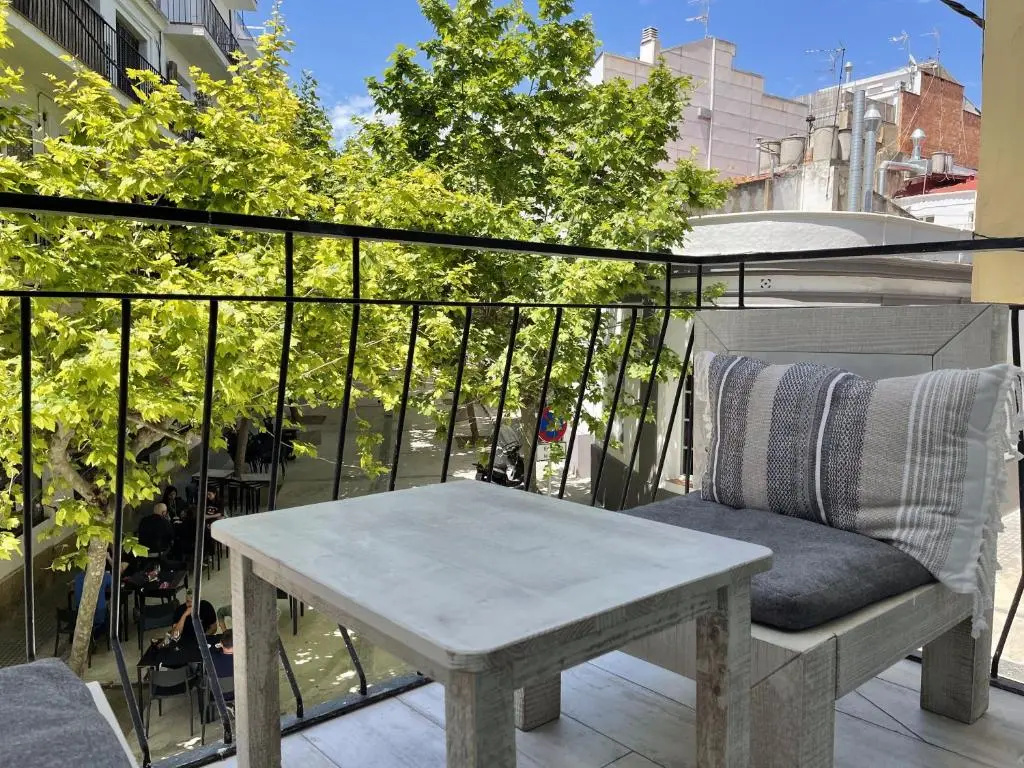 Standard Double room with balcony (full double bed)