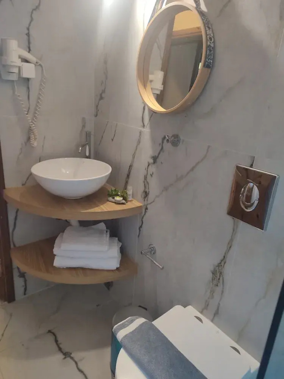 1 Bedroom Family Apartment with balcony