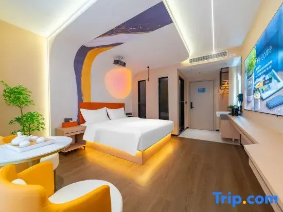Business Double room (full double bed)