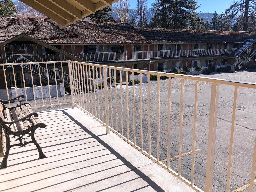 Balcony & Terrace
