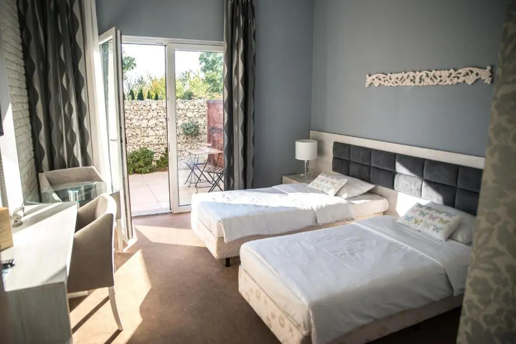 Hotel Legnicki & Restauracja - Chambres