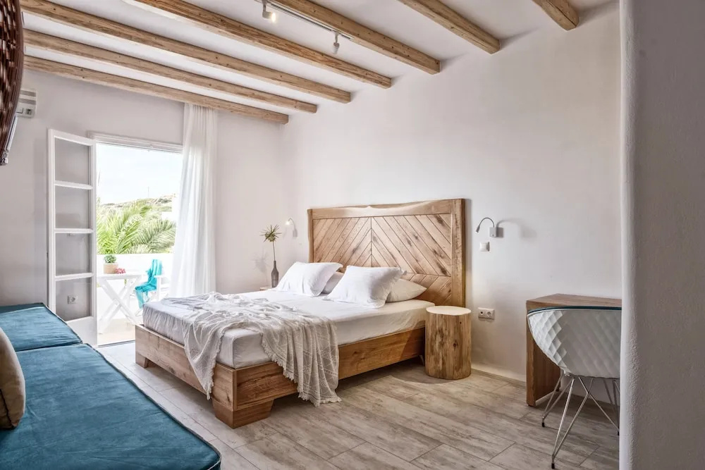 Standard Quadruple room with balcony