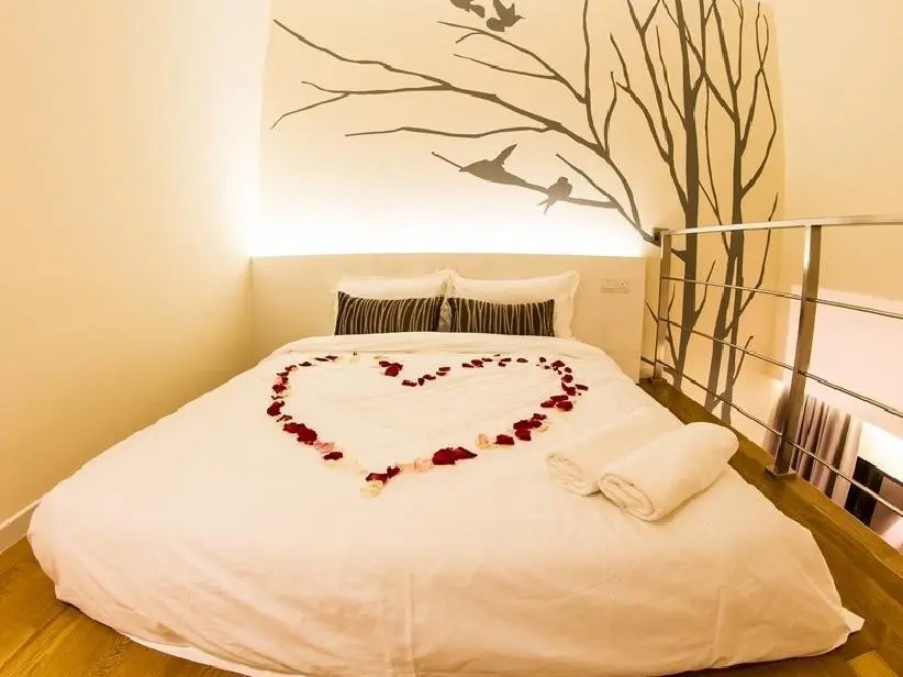Deluxe Attic room
