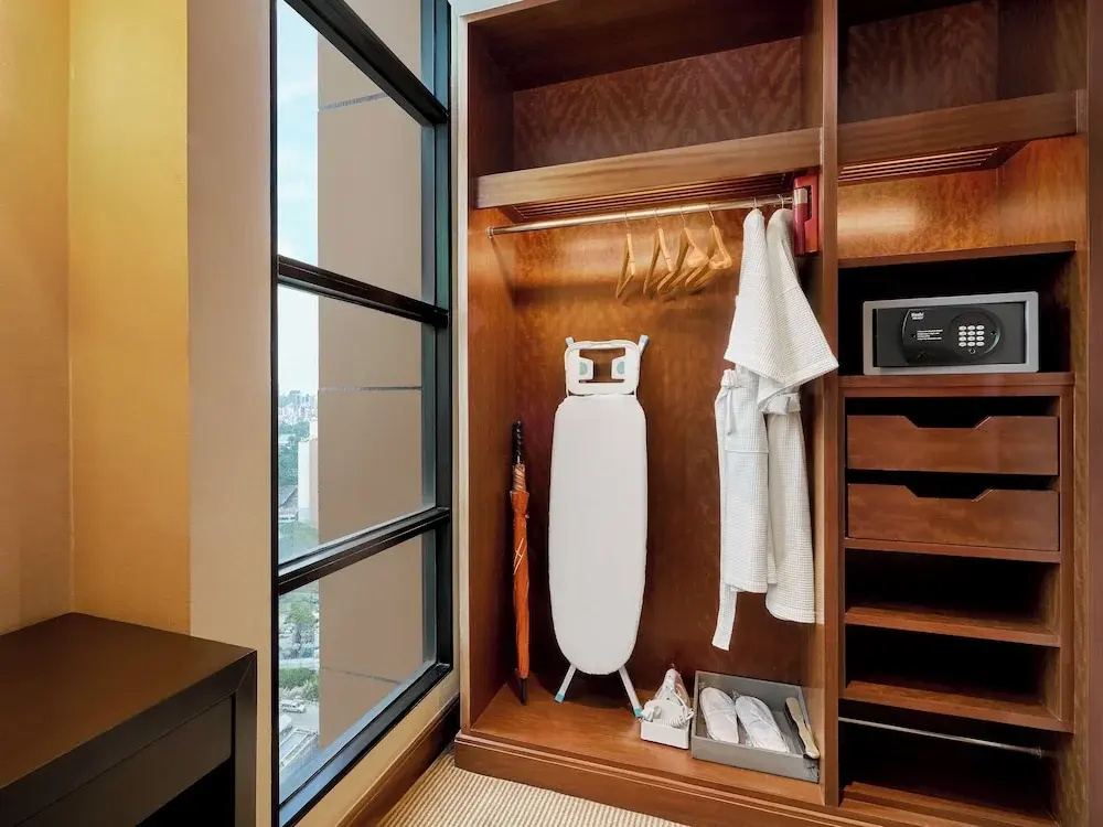 Double Junior Suite (full double bed)