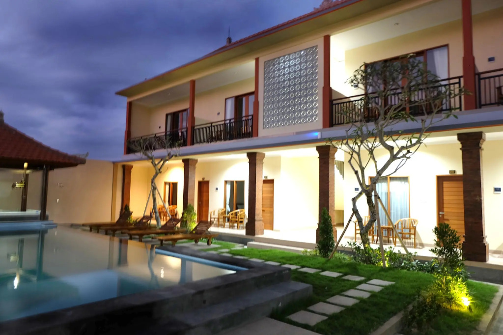 Tom's Inn Pecatu