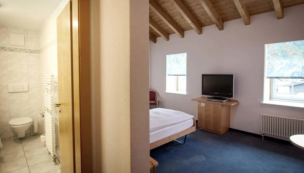 Superior Double room (full double bed)