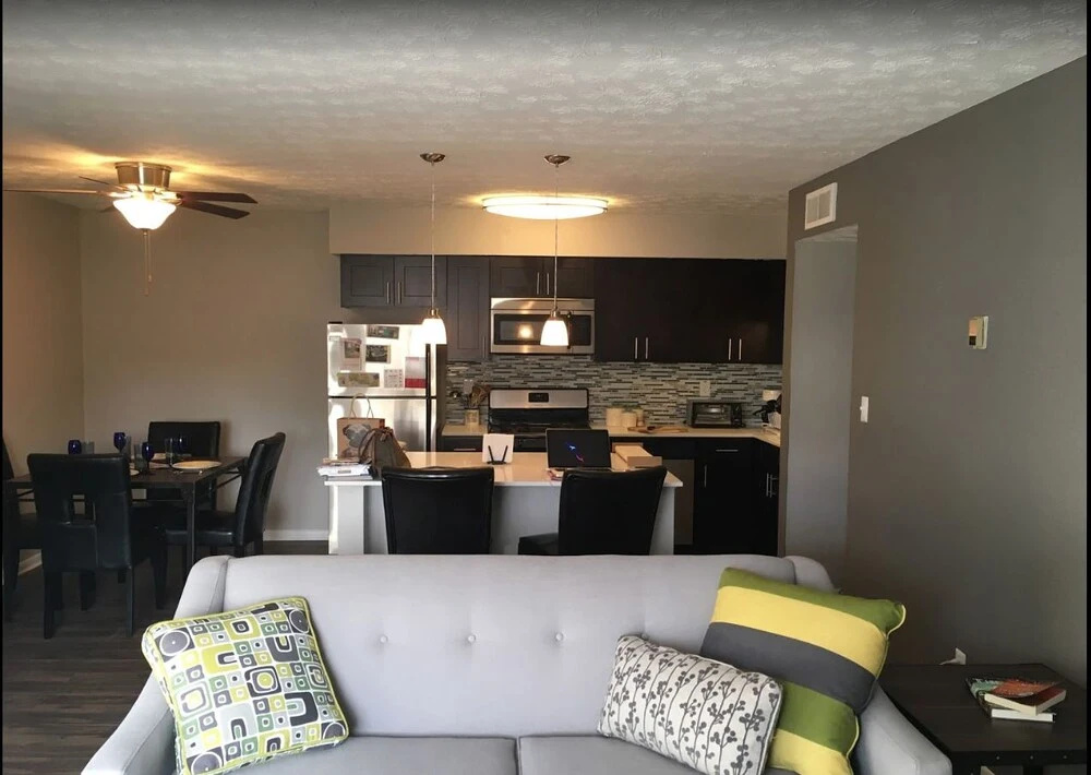 SoBe Easton Apartments