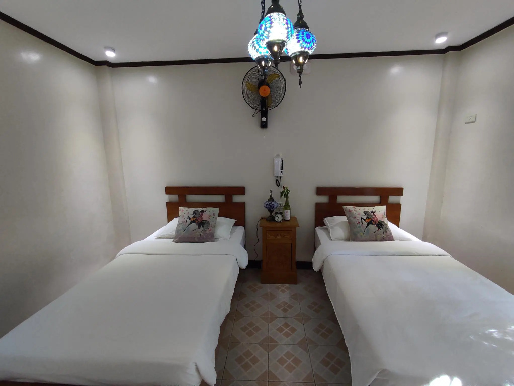 Standard Double room (twin beds)