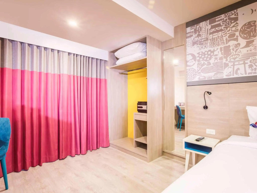 Отель Ibis Styles Bangkok Sukhumvit 50 в Бангкоке