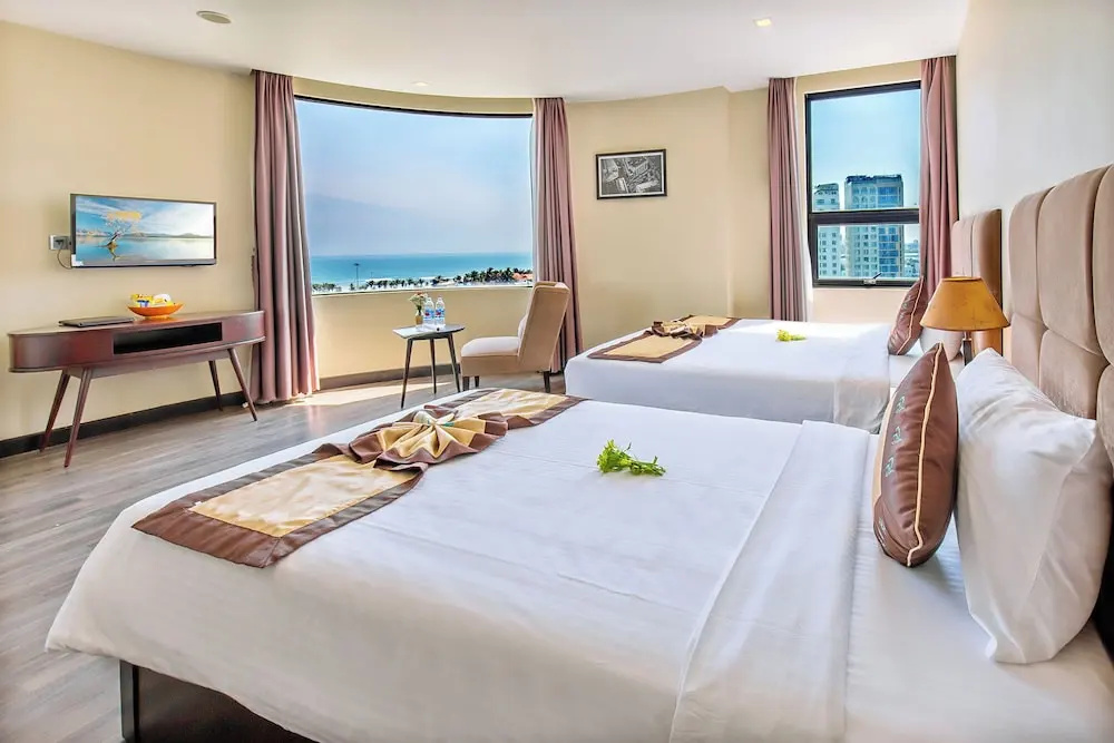 Deluxe Triple room beachfront