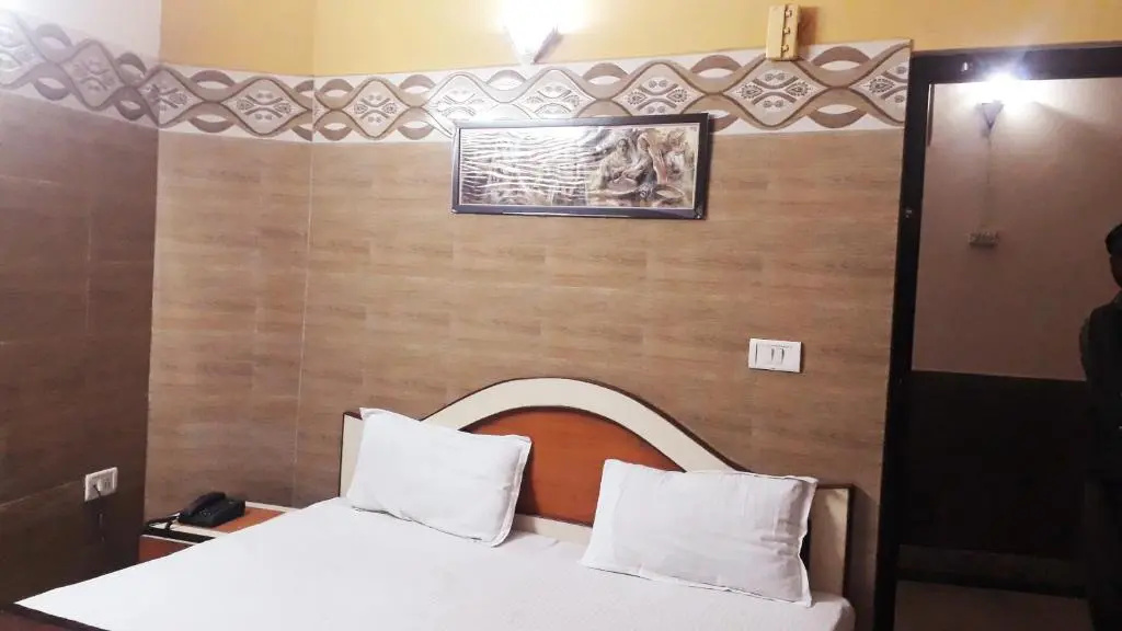 Fabhotel Sarwan - Chambres