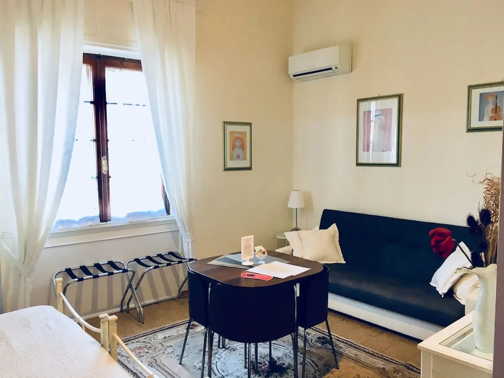 1 Bedroom Comfort Double room (full double bed)