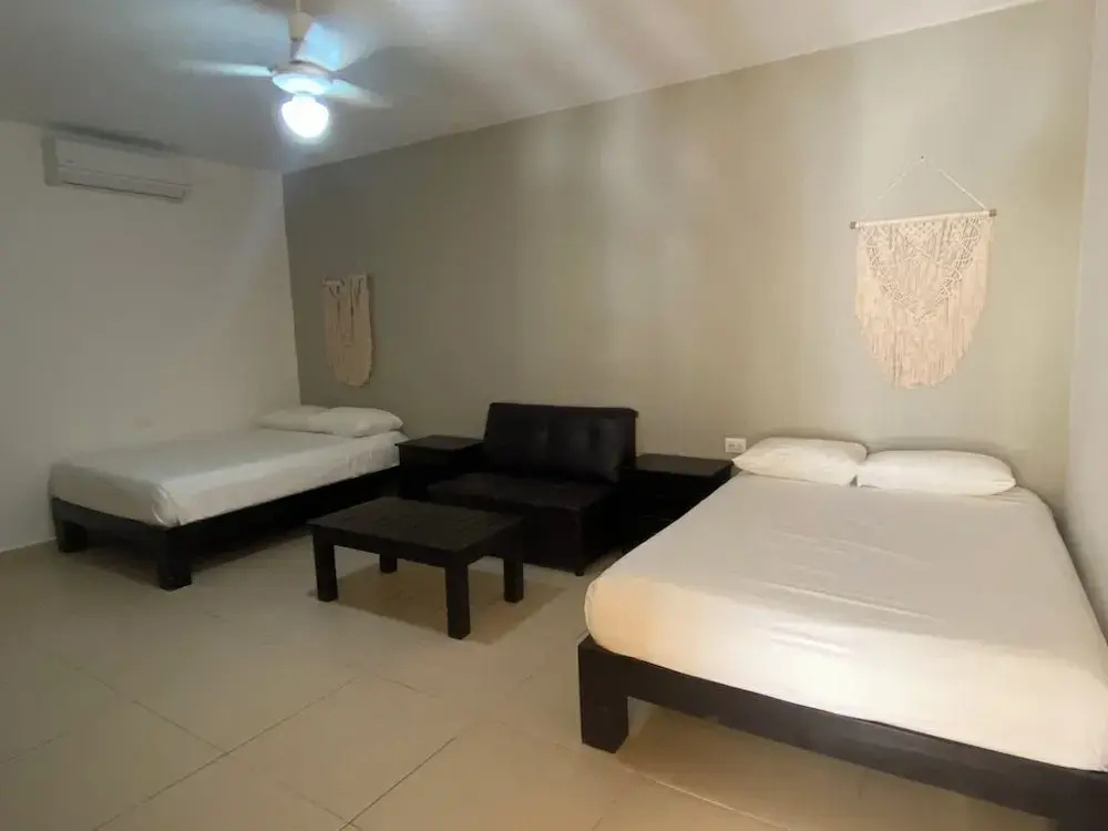 Double Suite (full double bed)