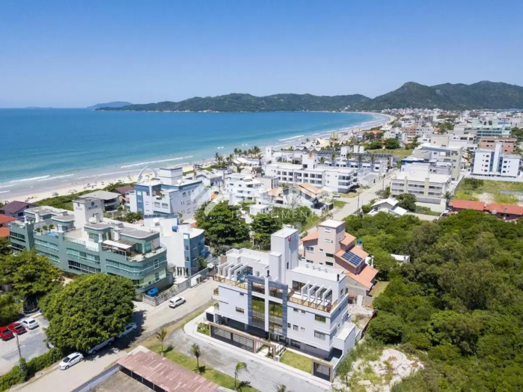 Lindo apartamento na praia de Mariscal Pé na areia