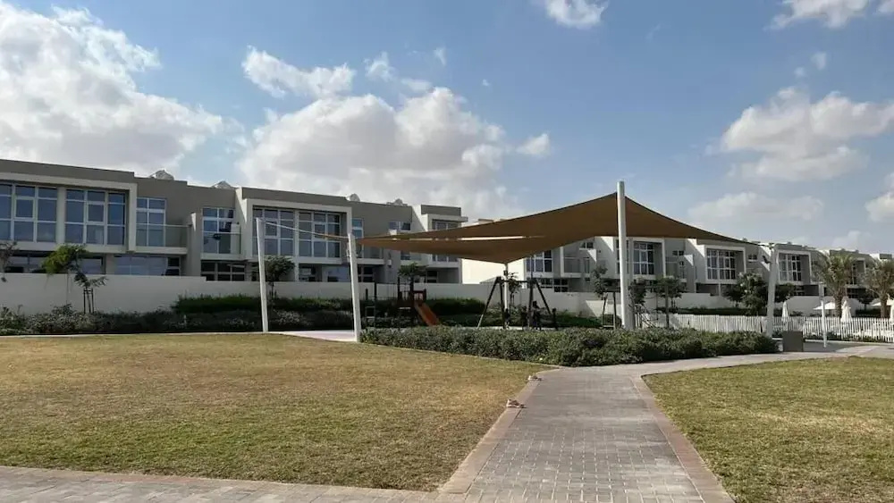 Modern 3BR townhouse in Damac Hills 2