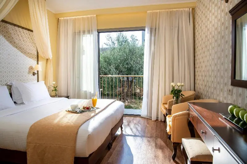 Standard Double room with balcony (full double bed)
