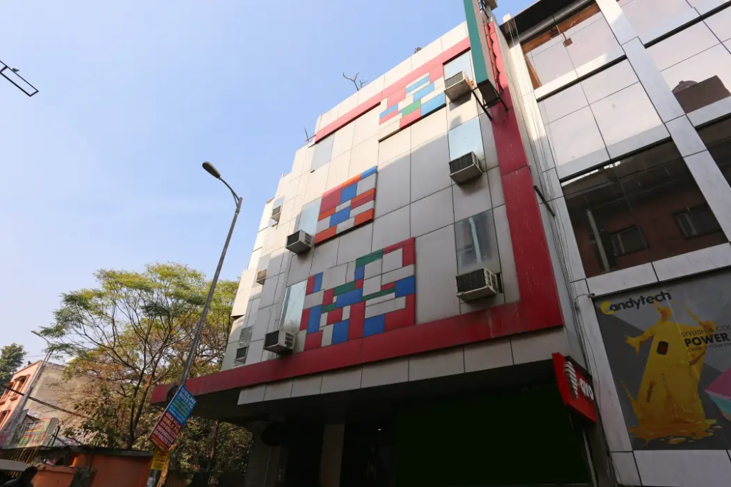 OYO 1824 Hotel Grand Peepal