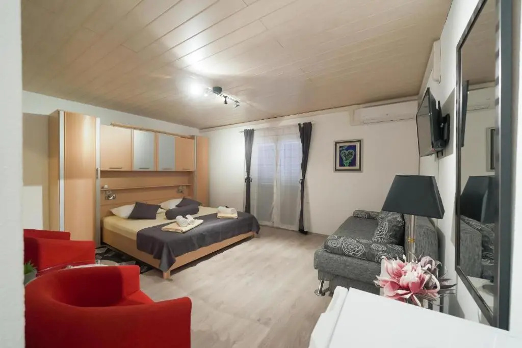 Lanterna Rooms - Chambres