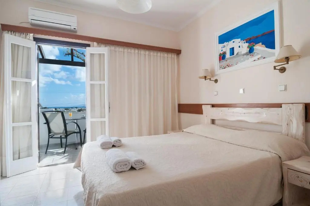 Double room (full double bed)