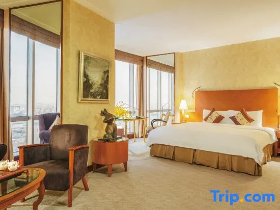 Junior Suite with harbour view