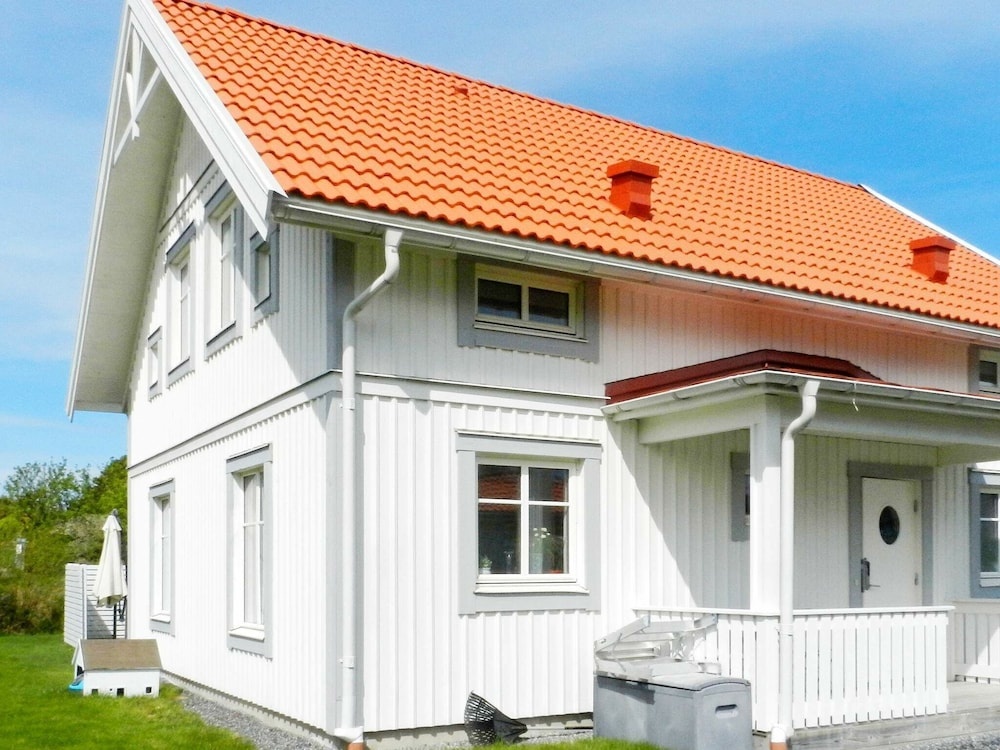 8 Person Holiday Home in Fiskebäckskil