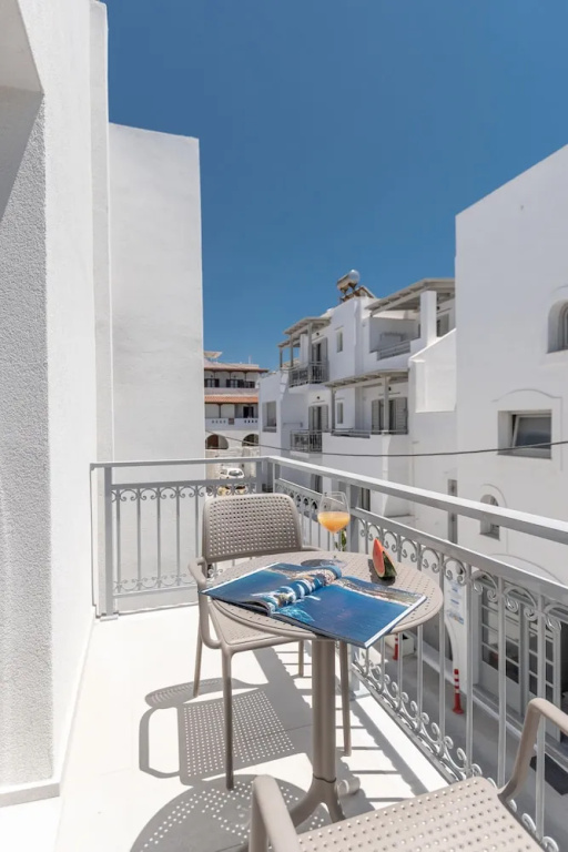 Balcony & Terrace