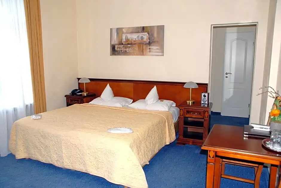 Baden Hotel Bonn — 2