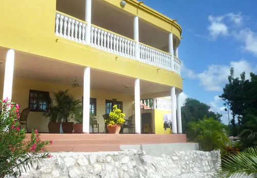 Mirador Apartments