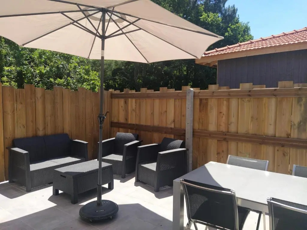 Maison Garbay spacieuse parking jardin