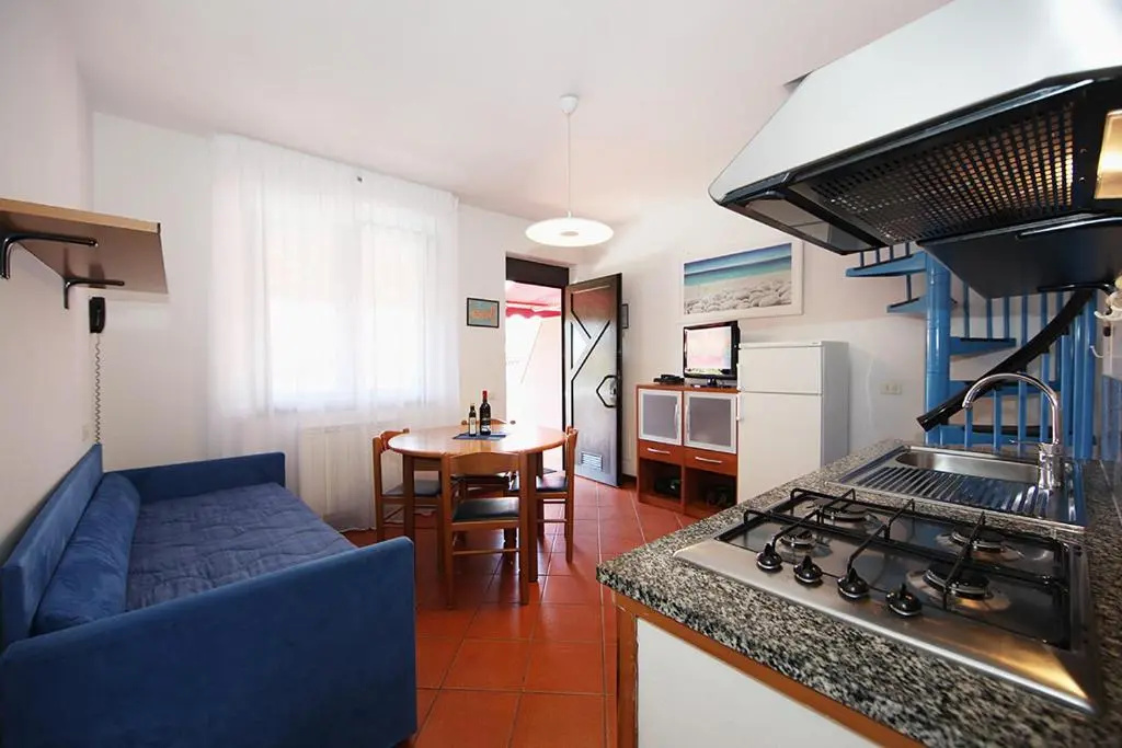 2 Bedrooms Apartment