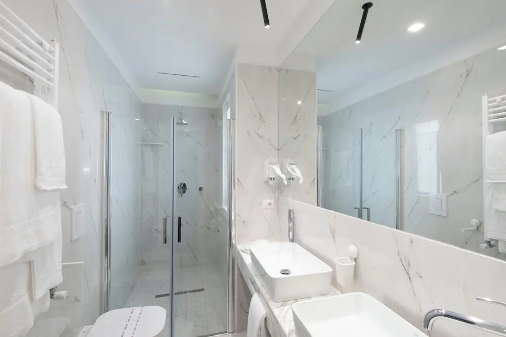 1 Bedroom Superior Double room (full double bed)