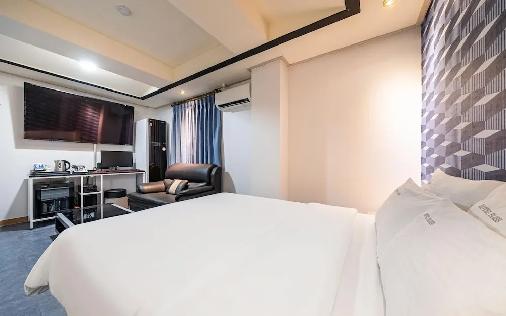 Hotel photo 25
