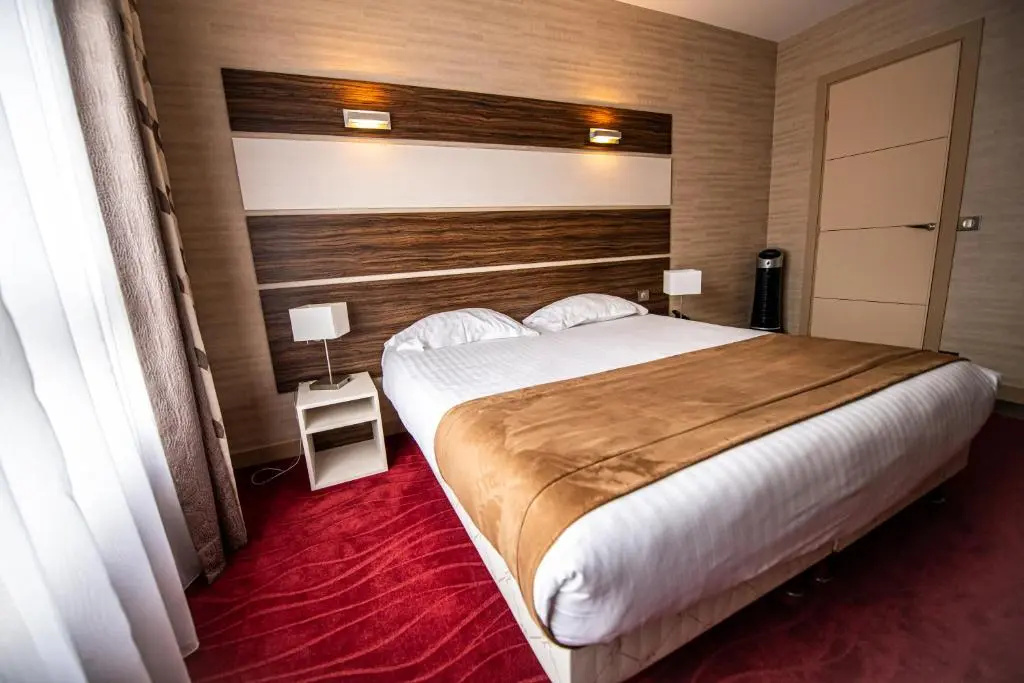 Standard Double room (full double bed)