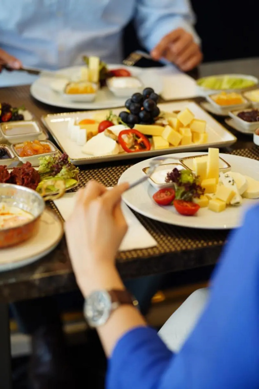 Food & Beverage