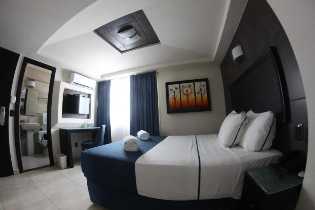 Hotel Portonovo Plaza Malecón - Chambres