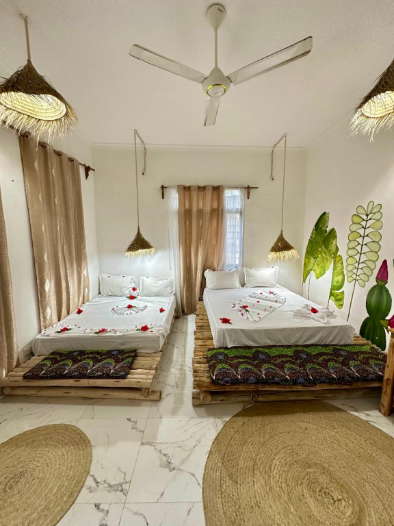 2 Bedrooms Deluxe Family room