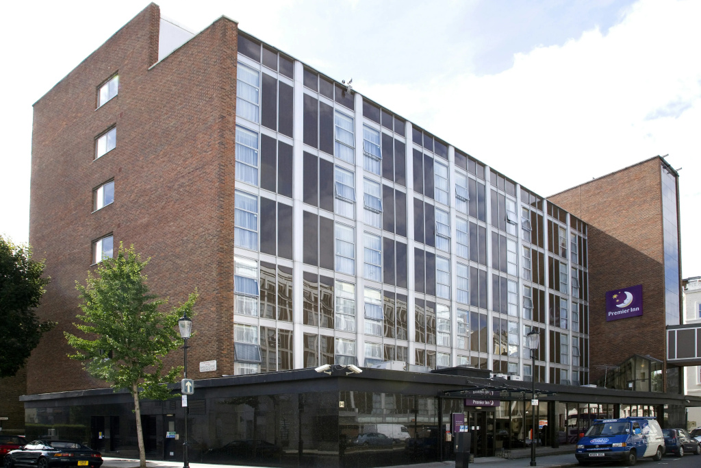 Premier Inn London Kensington — фото