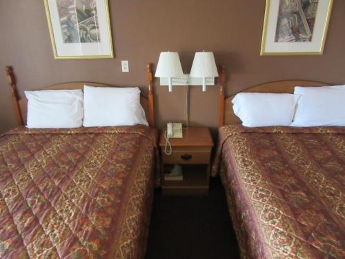 Royal Inn — 2