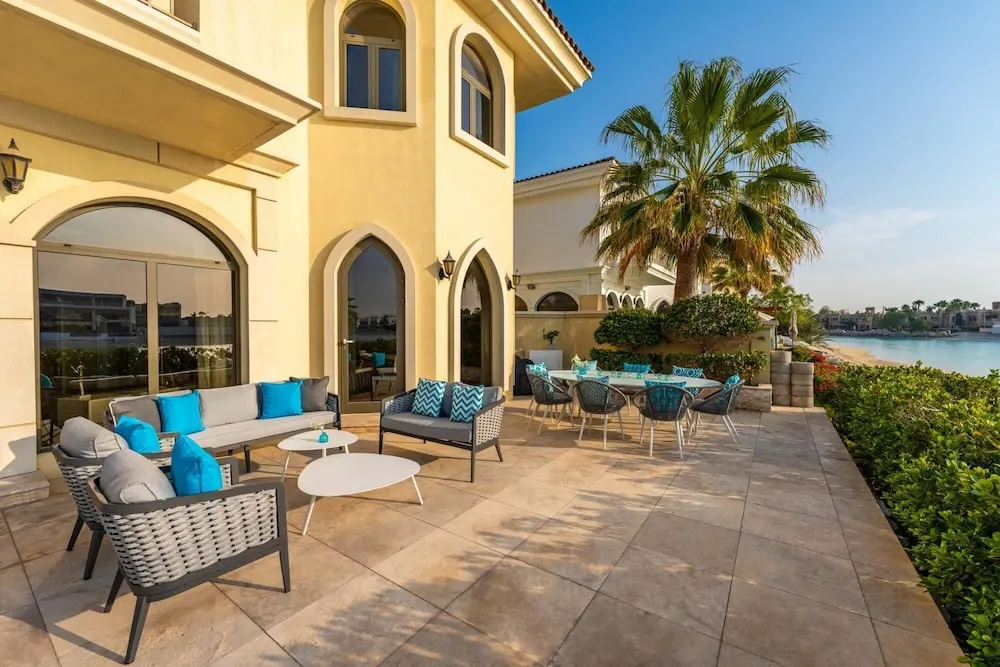 Ultra-luxury Villa w Private Pool Beach on Palm