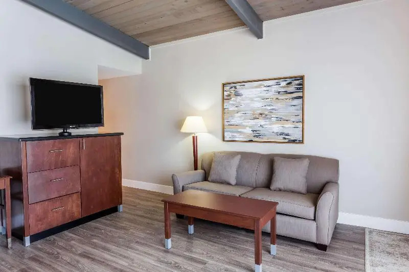 Ramada by Wyndham San Diego North Hotel & Conference Center - Chambres