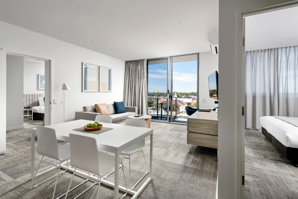 2 Bedrooms Apartment