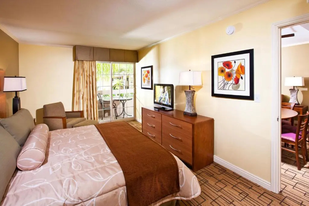 2 Bedrooms Suite