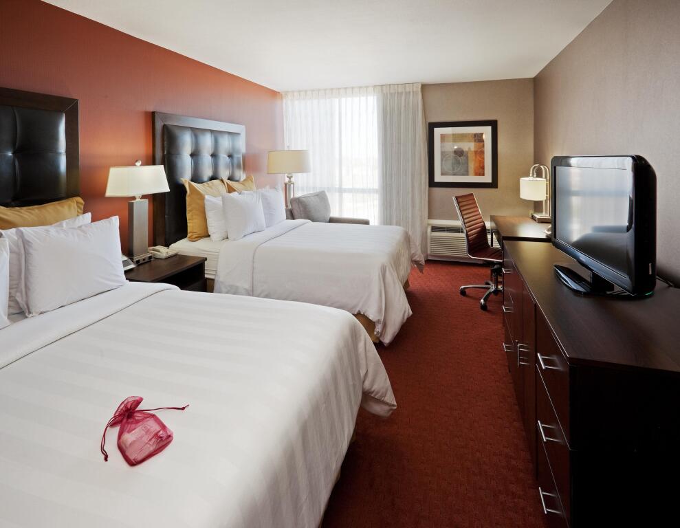 Wyndham Sacramento by null