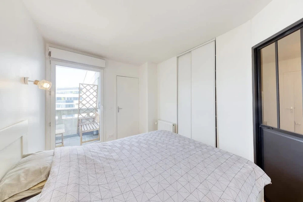 Afficher la photo 6 — Charming Central Apartment With Balcony and City View