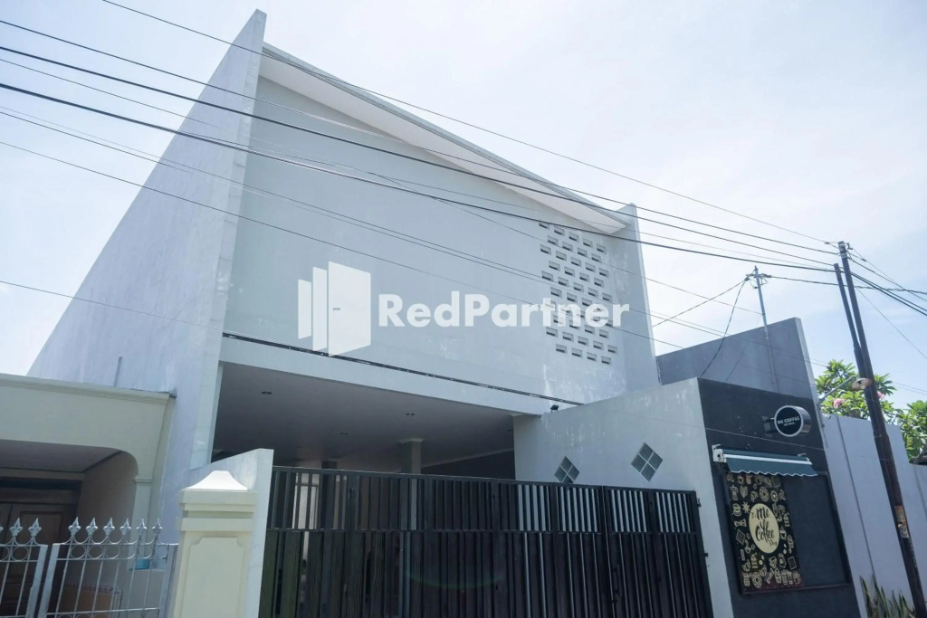 Athena House Syariah Near The Park Mall Solo Baru RedPartner