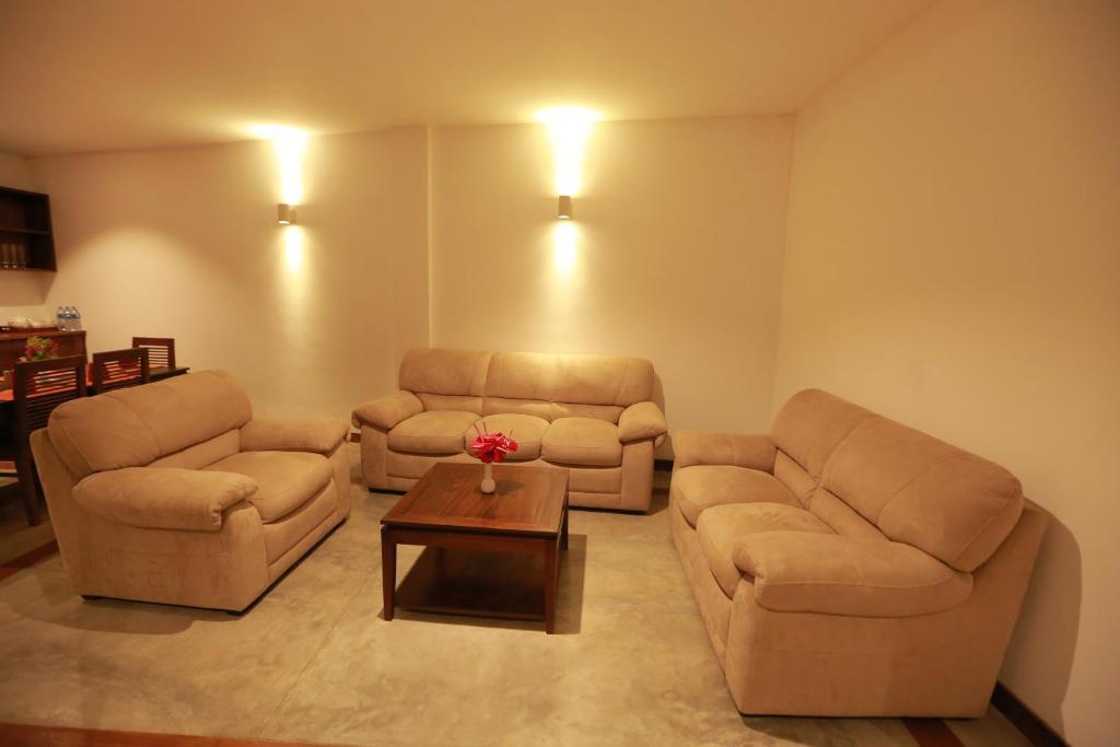 Refresh Hotel